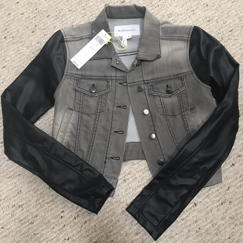 Selling NWT BCBG XS grey and black jacket